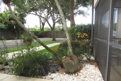 Condo in Stuart, Florida, 2 bedrooms  № 1311273 - photo 2