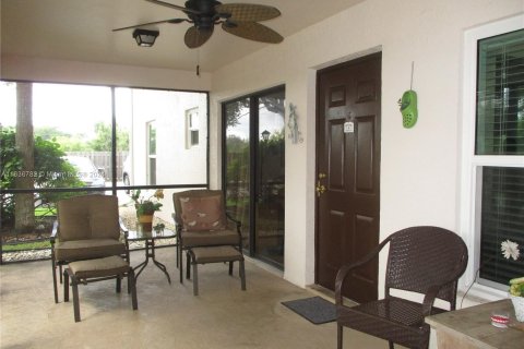 Condo in Stuart, Florida, 2 bedrooms  № 1311273 - photo 3