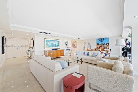 Condominio en venta en Bal Harbour, Florida, 2 dormitorios, 191.38 m2 № 1387774 - foto 11