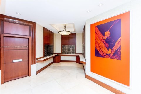 Condominio en venta en Bal Harbour, Florida, 2 dormitorios, 191.38 m2 № 1387774 - foto 6