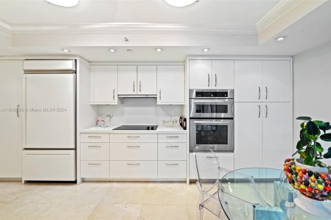 Condominio en venta en Bal Harbour, Florida, 2 dormitorios, 191.38 m2 № 1387774 - foto 20