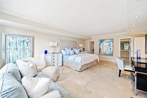 Condominio en venta en Bal Harbour, Florida, 2 dormitorios, 191.38 m2 № 1387774 - foto 25