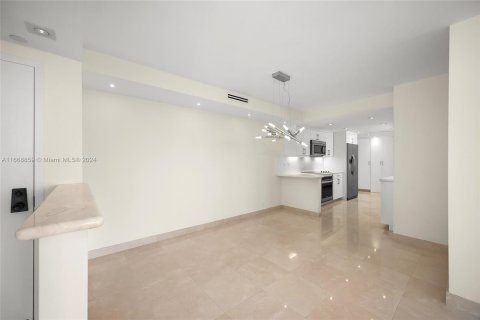 Condominio en alquiler en Key Biscayne, Florida, 2 dormitorios, 130.9 m2 № 1387809 - foto 7