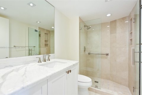 Condominio en alquiler en Key Biscayne, Florida, 2 dormitorios, 130.9 m2 № 1387809 - foto 18