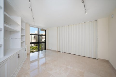 Condominio en alquiler en Key Biscayne, Florida, 2 dormitorios, 130.9 m2 № 1387809 - foto 16