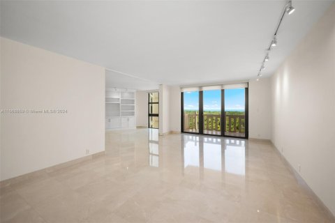 Condominio en alquiler en Key Biscayne, Florida, 2 dormitorios, 130.9 m2 № 1387809 - foto 10