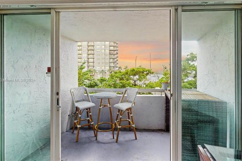 Condominio en venta en Fort Lauderdale, Florida, 1 dormitorio, 54.35 m2 № 1387808 - foto 15