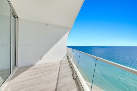 Copropriété à vendre à Sunny Isles Beach, Floride: 3 chambres, 270.62 m2 № 1345235 - photo 16