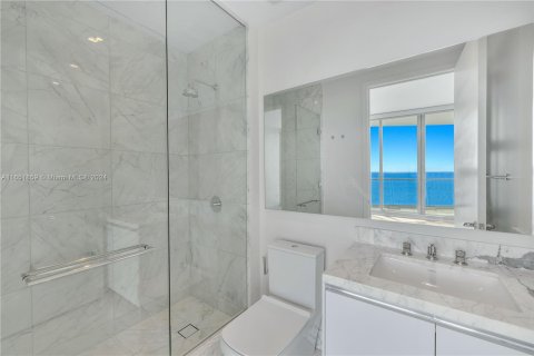 Copropriété à vendre à Sunny Isles Beach, Floride: 3 chambres, 270.62 m2 № 1345235 - photo 27