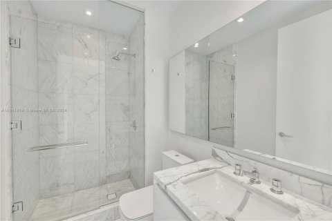 Copropriété à vendre à Sunny Isles Beach, Floride: 3 chambres, 270.62 m2 № 1345235 - photo 30