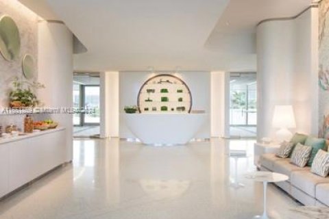 Condominio en venta en Sunny Isles Beach, Florida, 3 dormitorios, 270.62 m2 № 1345235 - foto 9