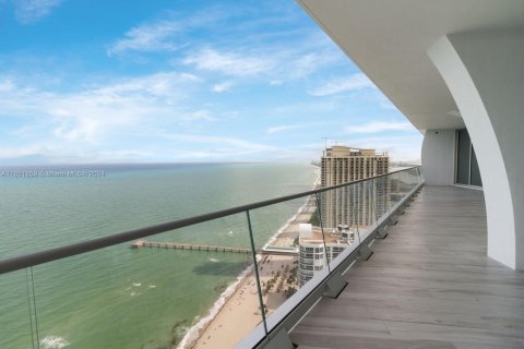 Condo in Sunny Isles Beach, Florida, 3 bedrooms  № 1345235 - photo 11