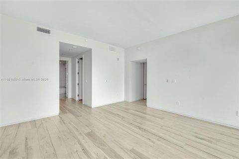 Copropriété à vendre à Sunny Isles Beach, Floride: 3 chambres, 270.62 m2 № 1345235 - photo 18