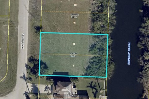 Купить земельный участок в Кейп-Корал, Флорида № 1103710 - фото 1