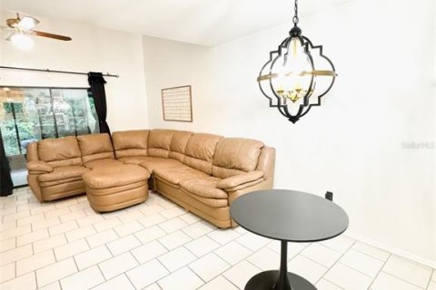 Touwnhouse à vendre à Gainesville, Floride: 2 chambres, 98.2 m2 № 1346176 - photo 6