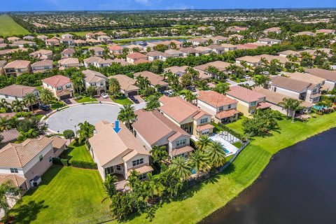 Villa ou maison à vendre à Boynton Beach, Floride: 4 chambres, 282.24 m2 № 542782 - photo 12