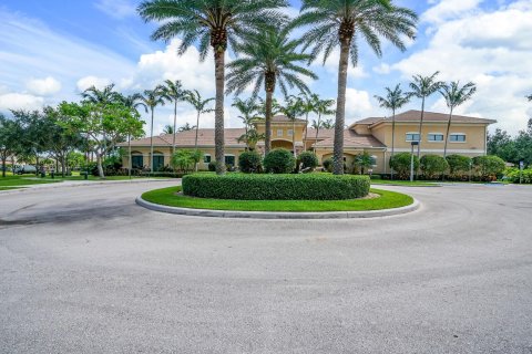 Villa ou maison à vendre à Boynton Beach, Floride: 4 chambres, 282.24 m2 № 542782 - photo 8