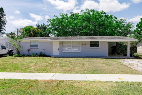 House in Jupiter, Florida 3 bedrooms, 85.84 sq.m. № 1139373 - photo 2