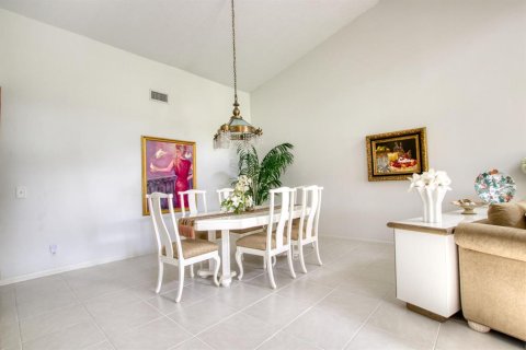 Casa en venta en Lake Worth, Florida, 3 dormitorios, 205.5 m2 № 682295 - foto 12