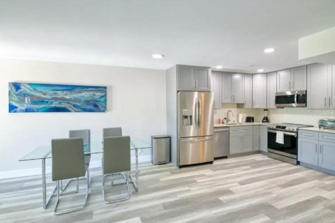 Apartamento en alquiler en Palm Beach Shores, Florida, 1 dormitorio, 501.67 m2 № 452577 - foto 22