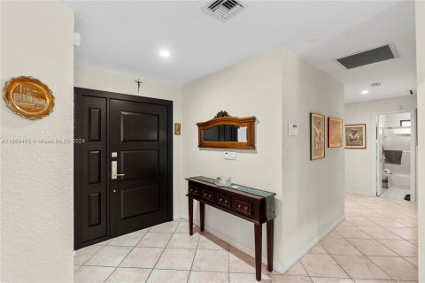 Casa en venta en Miami, Florida, 4 dormitorios, 193.14 m2 № 1388156 - foto 15