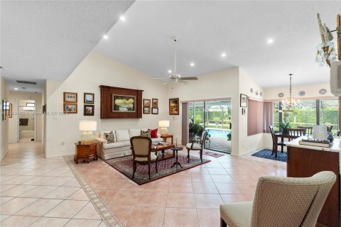 Villa ou maison à vendre à Miami, Floride: 4 chambres, 193.14 m2 № 1388156 - photo 17