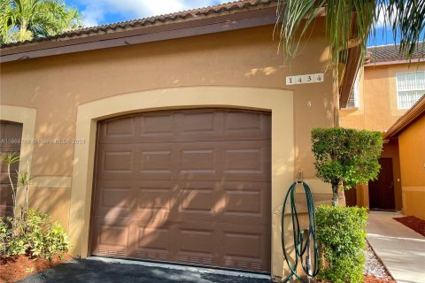 Adosado en venta en Weston, Florida, 3 dormitorios, 134.06 m2 № 1388160 - foto 7