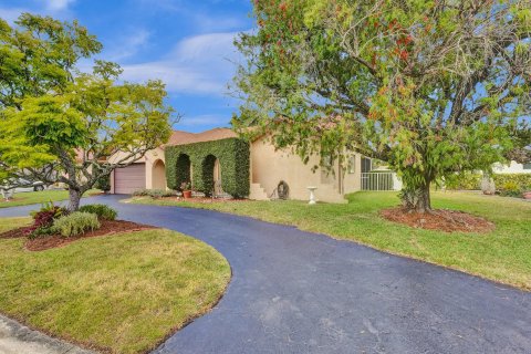 Villa ou maison à vendre à Coral Springs, Floride: 4 chambres, 190.17 m2 № 1155640 - photo 2