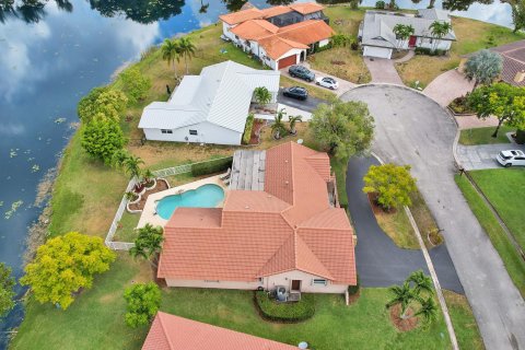 Villa ou maison à vendre à Coral Springs, Floride: 4 chambres, 190.17 m2 № 1155640 - photo 6