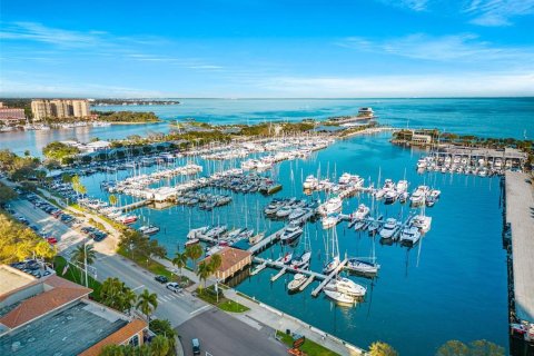 Condominio en venta en Saint Petersburg, Florida, 1 dormitorio, 67.45 m2 № 1371238 - foto 3