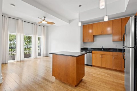 Condo in Saint Petersburg, Florida, 1 bedroom  № 1371238 - photo 11