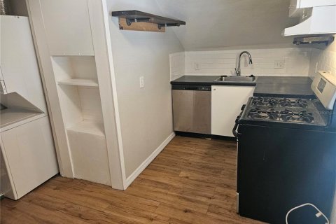 Apartamento en alquiler en Saint Petersburg, Florida, 1 dormitorio, 32.52 m2 № 1358000 - foto 11