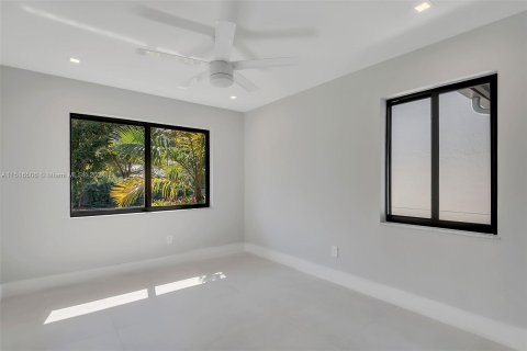 Villa ou maison à vendre à Palmetto Bay, Floride: 4 chambres, 234.58 m2 № 956206 - photo 19