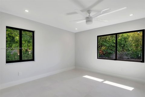 Casa en venta en Palmetto Bay, Florida, 4 dormitorios, 234.58 m2 № 956206 - foto 20