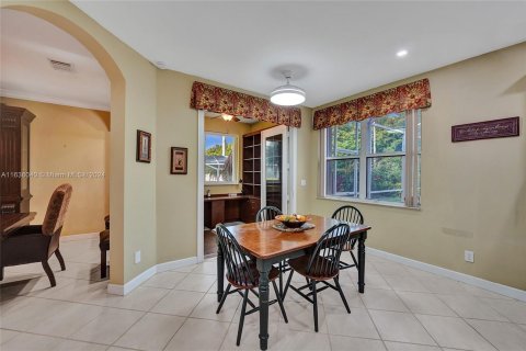 Casa en venta en Miramar, Florida, 5 dormitorios, 349.68 m2 № 1305854 - foto 15