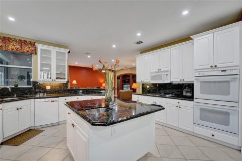 Casa en venta en Miramar, Florida, 5 dormitorios, 349.68 m2 № 1305854 - foto 22