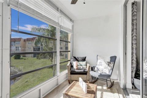 Copropriété à vendre à Sunrise, Floride: 2 chambres, 78.97 m2 № 981357 - photo 7