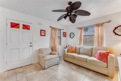 Villa ou maison à vendre à Ormond Beach, Floride: 1 chambre, 46.82 m2 № 1341253 - photo 5