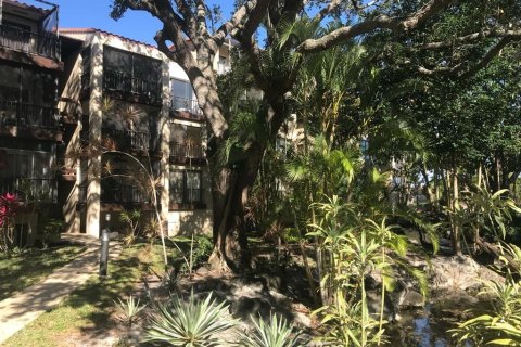 Condominio en venta en Lauderhill, Florida, 2 dormitorios, 101.54 m2 № 978173 - foto 4