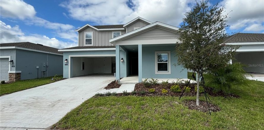 House in Eagle Lake, Florida 4 bedrooms, 187.2 sq.m. № 1393789