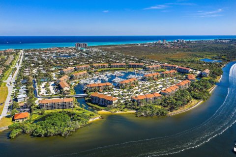 Condo in Jupiter, Florida, 2 bedrooms  № 1097587 - photo 13