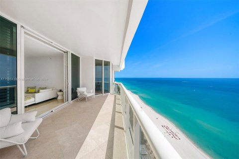 Condo in Miami Beach, Florida, 2 bedrooms  № 1161182 - photo 12