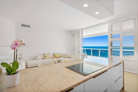 Condo in Miami Beach, Florida, 2 bedrooms  № 1161182 - photo 8