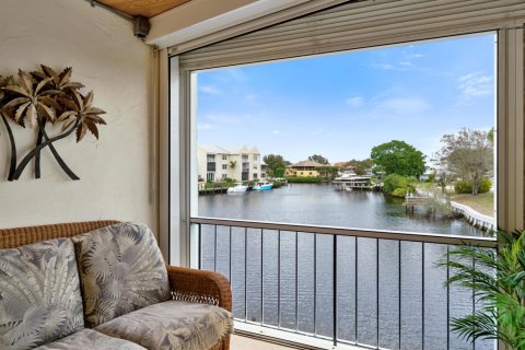 Condo in Stuart, Florida, 2 bedrooms  № 970389 - photo 20