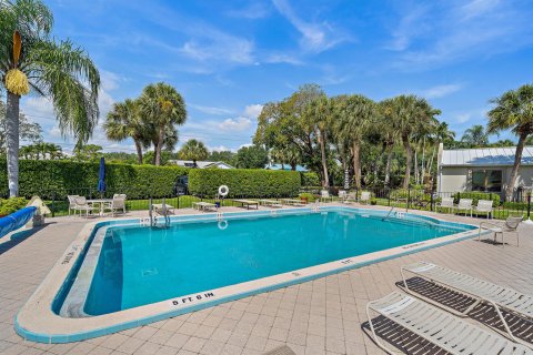 Condo in Stuart, Florida, 2 bedrooms  № 970389 - photo 22