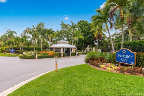 Condo in Stuart, Florida, 2 bedrooms  № 970389 - photo 11