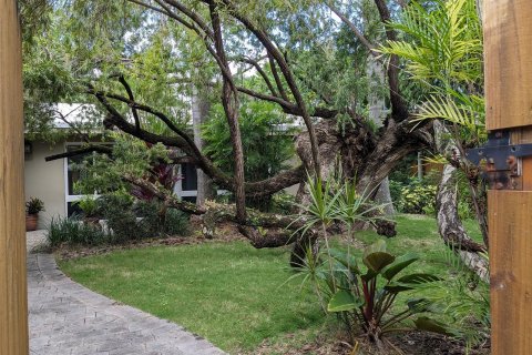 Villa ou maison à louer à Fort Lauderdale, Floride: 3 chambres, 157.93 m2 № 777040 - photo 1