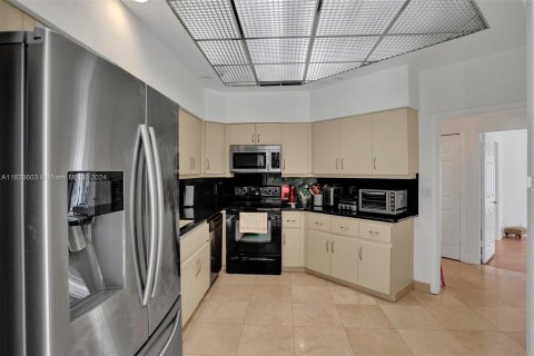 Copropriété à vendre à Aventura, Floride: 3 chambres, 232.26 m2 № 1294097 - photo 10