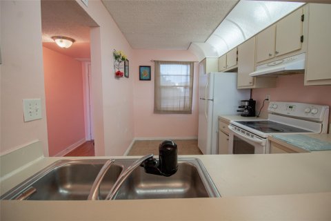 Condominio en venta en Pompano Beach, Florida, 2 dormitorios, 97.36 m2 № 1189569 - foto 10