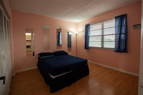 Condo in Pompano Beach, Florida, 2 bedrooms  № 1189569 - photo 7